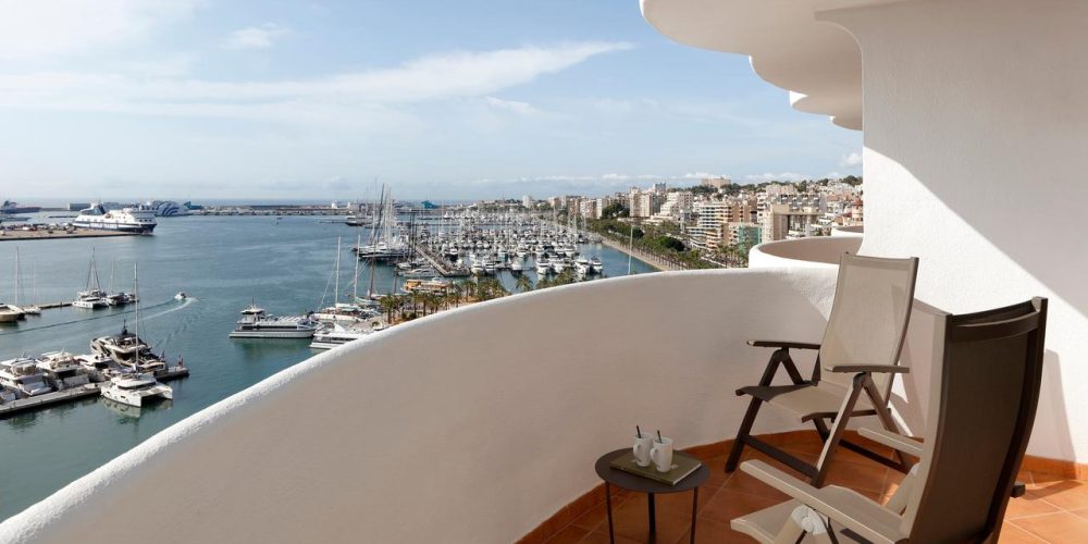 107bHotelPalmaBellver_Affiliated-Premium-Room-balcony.jpg