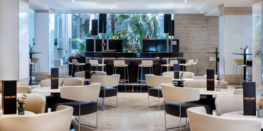 240cHotelPalmaBellver_Affiliated-Casa-Anis-Vermouth-Bar.jpg